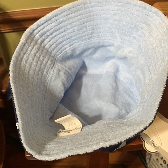 🐳🆕 Young Child’s Hat 🐳🆕 By : ANGEL FACE - Picture 6 of 9